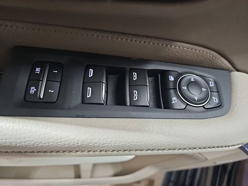 Used 2023 GMC Yukon XL Denali w/ Advanced Technology Package image 35