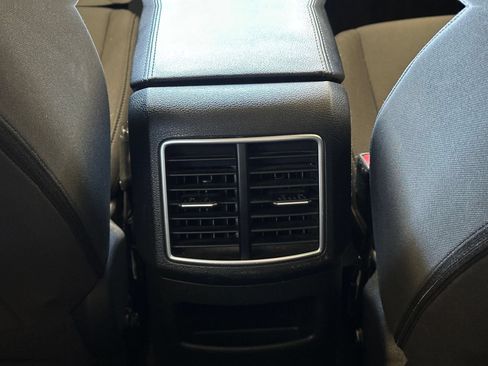 Used 2025 Kia Sportage LX FWD image 22