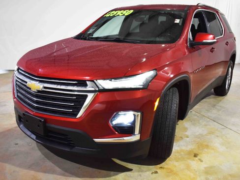 Used 2022 Chevrolet Traverse LT image 5