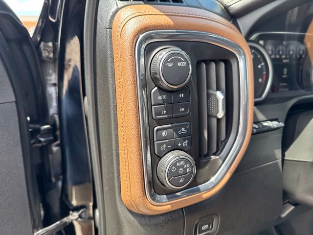 Used 2020 Chevrolet Silverado 2500 High Country w/ Technology Package AWD/4WD image 37