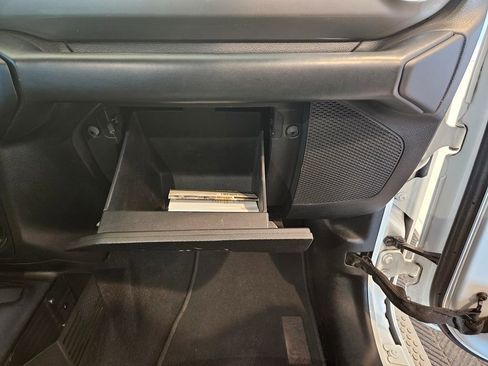 Used 2019 Jeep Wrangler Unlimited Sahara w/ Uconnect 4C Nav & Sound Group image 30