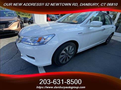 Used 2014 Honda Accord Sport image 2