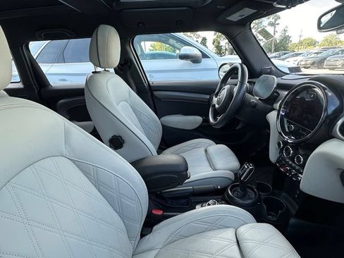 Used 2024 MINI Cooper S FWD image 5