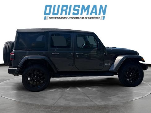 Used 2023 Jeep Wrangler Unlimited Sahara w/ Cold Weather Group AWD/4WD image 7