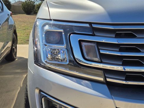 Used 2019 Ford Expedition Limited w/ Equipment Group 301A image 20