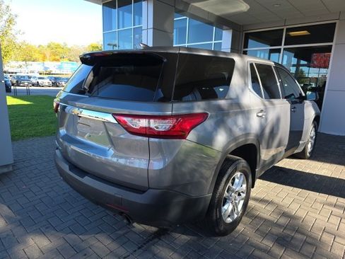 Used 2020 Chevrolet Traverse LS image 4