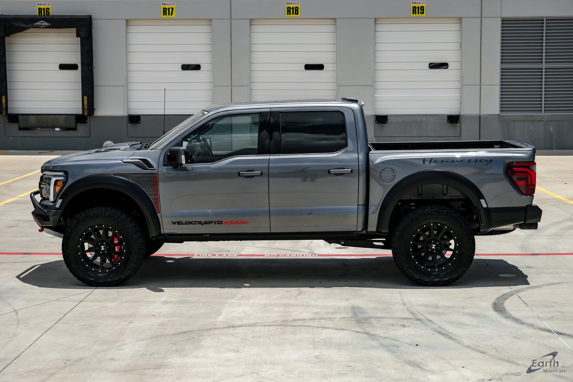 Used 2025 Ford F150 Raptor w/ Equipment Group 803A Raptor R AWD/4WD image 8