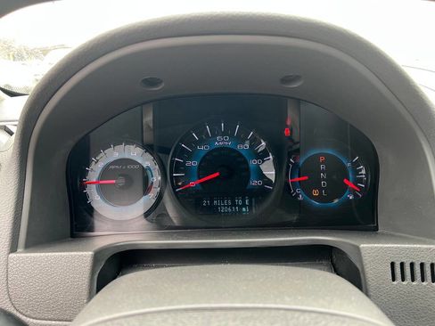 Used 2012 Ford Fusion SE FWD image 18