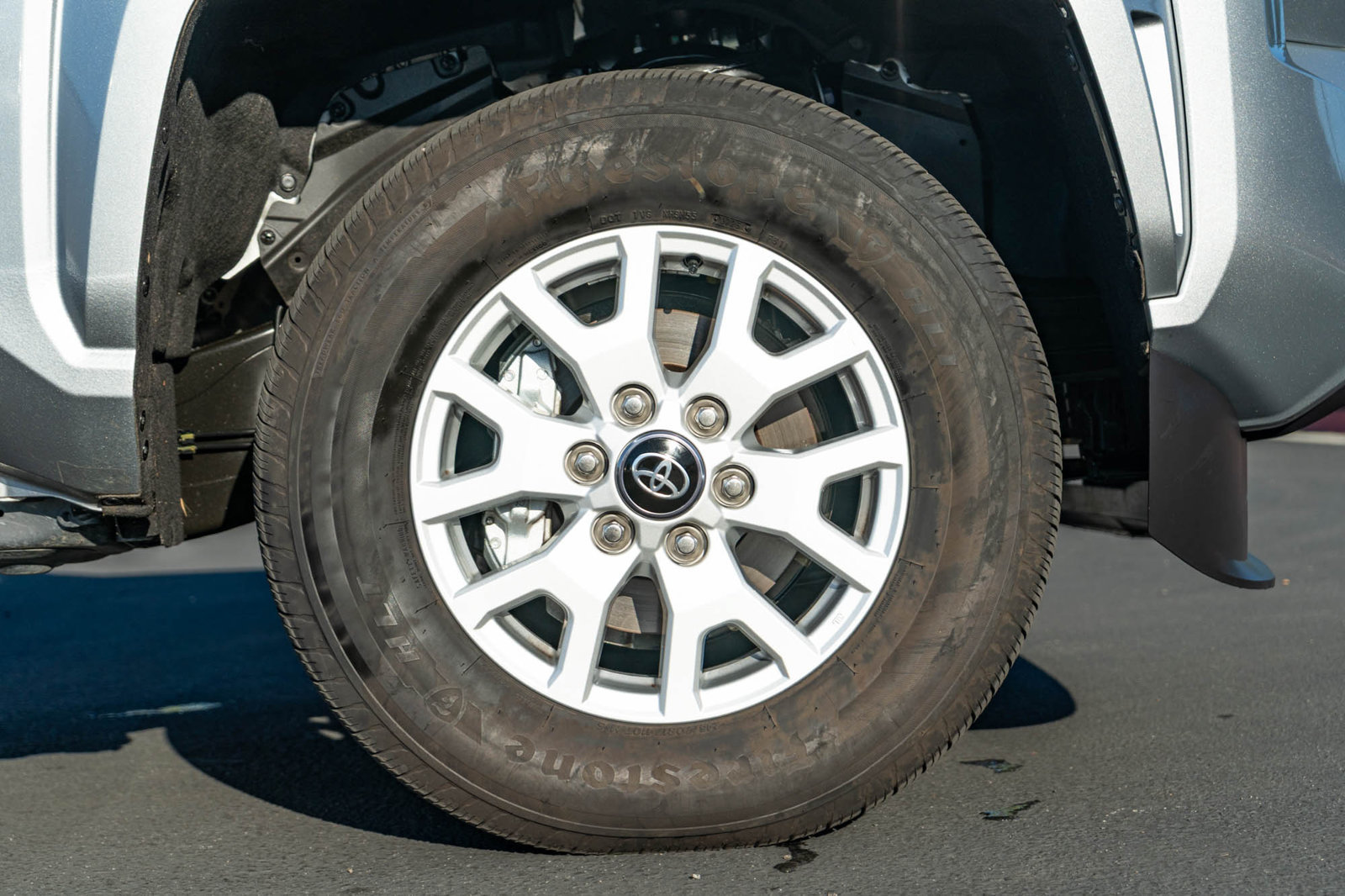 Certified 2025 Toyota Tacoma SR5 AWD/4WD image 12