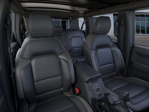 New 2026 Ford Bronco Outer Banks w/ Sasquatch Package image 10