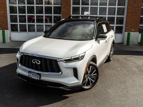 Used 2023 INFINITI QX60 Autograph AWD/4WD image 2