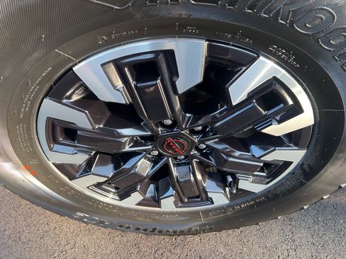 Certified 2024 Nissan Frontier PRO-4X w/ Technology Package image 37