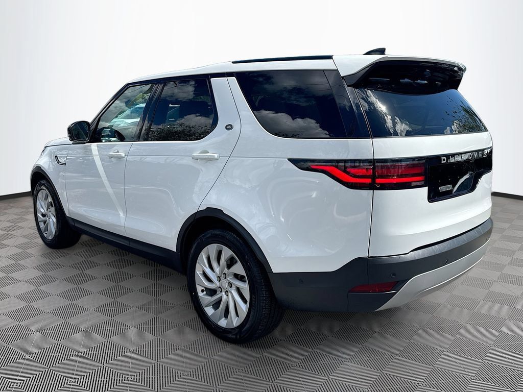 Used 2025 Land Rover Discovery S AWD/4WD image 8