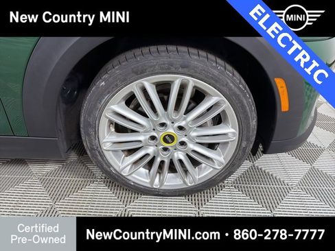Certified 2024 MINI Cooper SE image 9