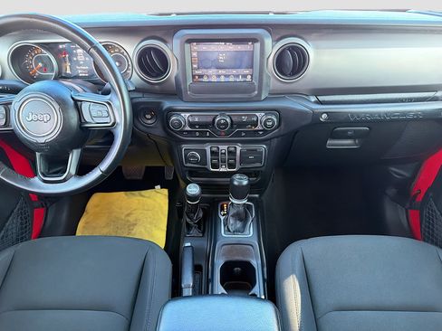 Used 2018 Jeep Wrangler Unlimited Sport S AWD/4WD image 19