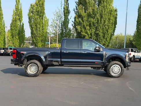 Used 2024 Ford F450 Platinum w/ FX4 Off-Road Package AWD/4WD image 2