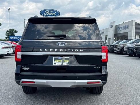 Used 2024 Ford Expedition Max XLT AWD/4WD image 4