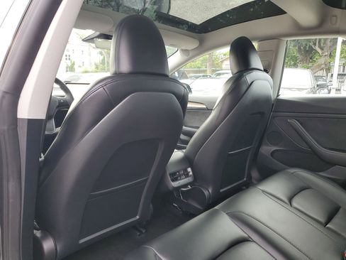 Used 2023 Tesla Model 3 Standard Range RWD image 11