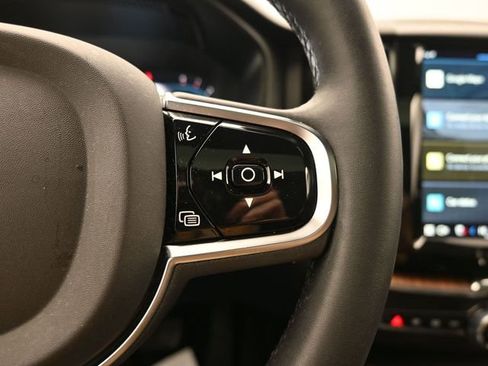 Used 2023 Volvo XC60 B5 Plus w/ Climate Package image 24