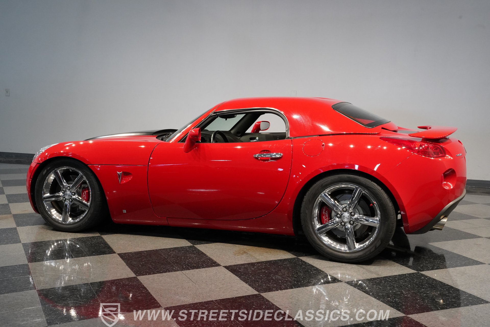 Used 2007 Pontiac Solstice GXP RWD image 9