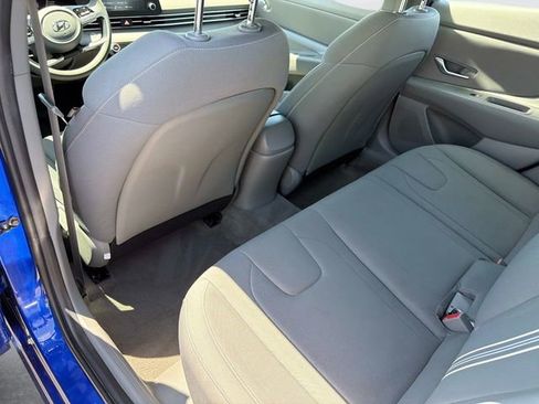 Used 2023 Hyundai Elantra Blue FWD image 15