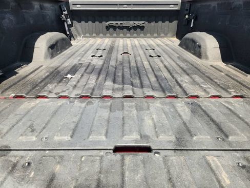 Used 2024 GMC Sierra 2500 AT4X AWD/4WD image 32
