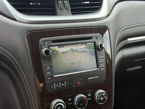 Used 2017 Chevrolet Traverse LT w/ Style and Technology Package AWD/4WD image 25