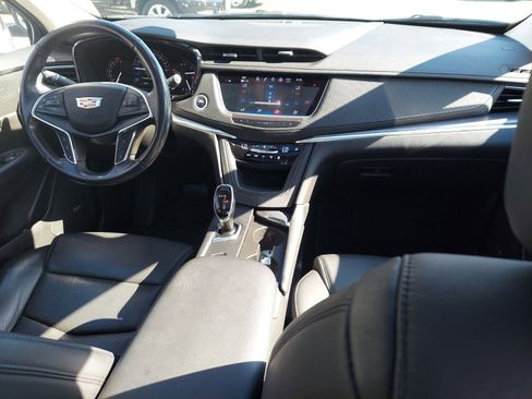 Used 2019 Cadillac XT5 Luxury image 22