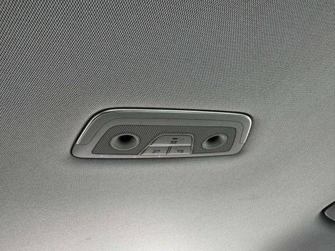 Used 2019 Genesis G80 3.8 RWD image 46