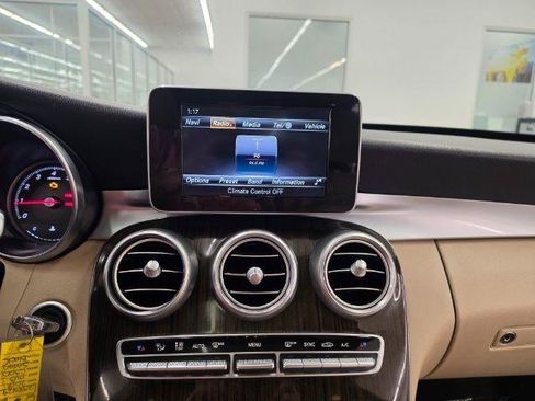 Used 2018 Mercedes-Benz C 300 4MATIC Sedan w/ Premium Package image 16