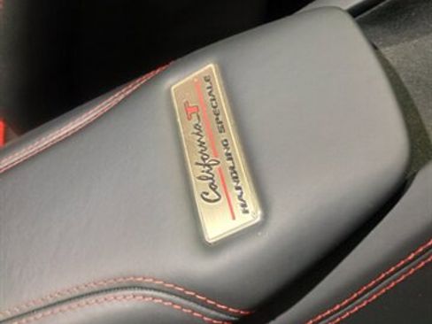 Used 2018 Ferrari California T RWD image 27