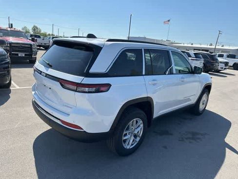 New 2026 Jeep Grand Cherokee Laredo X AWD/4WD image 12