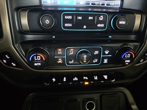 Used 2018 GMC Sierra 3500 Denali w/ Duramax Plus Package image 38