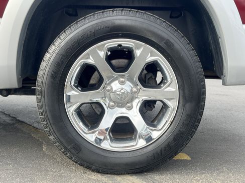 Used 2016 RAM 1500 Laramie w/ Convenience Group image 14