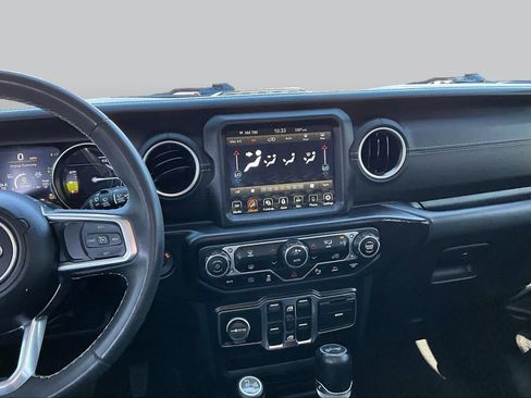 Used 2023 Jeep Wrangler Unlimited Sahara w/ Safety Group AWD/4WD image 7