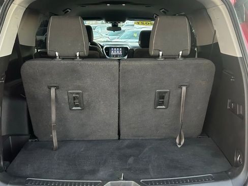 Used 2021 GMC Acadia SLE w/ Driver Convenience Package image 29