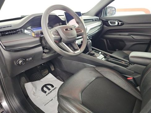 Used 2023 Jeep Compass Trailhawk image 9