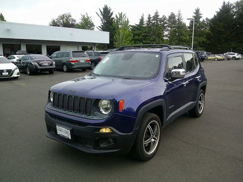 Used 2017 Jeep Renegade Altitude AWD/4WD image 1