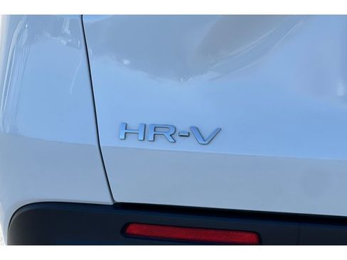 Certified 2024 Honda HR-V LX image 46