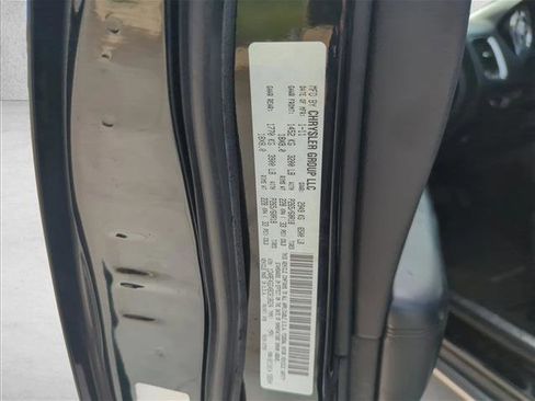 Used 2011 Dodge Durango Crew image 28