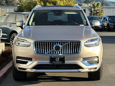 Used 2025 Volvo XC90 T8 Ultra w/ Protection Package Premier image 10