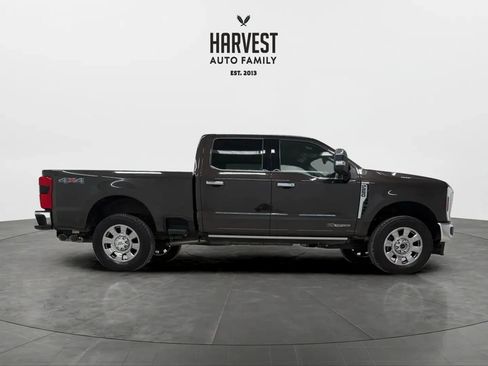 Used 2025 Ford F250 King Ranch w/ Chrome Package image 5
