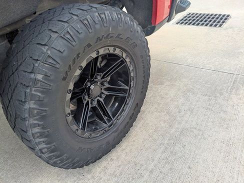 Used 2022 Chevrolet Silverado 1500 LT Trail Boss w/ Protection Package AWD/4WD image 21