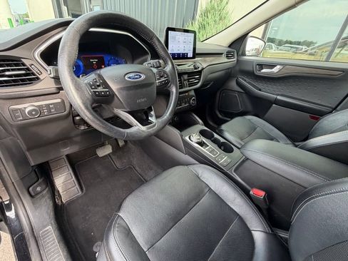 Used 2020 Ford Escape Titanium AWD/4WD image 7