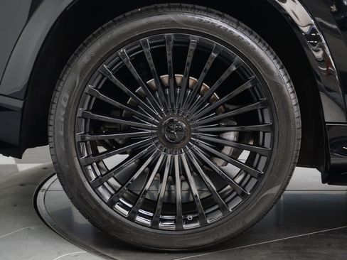 Used 2023 Mercedes-Benz Maybach GLS 600 4MATIC image 44