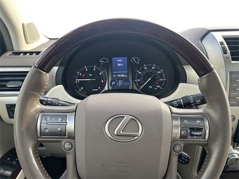 Used 2018 Lexus GX 460 image 12