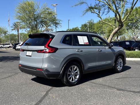 Used 2025 Honda CR-V EX-L image 4