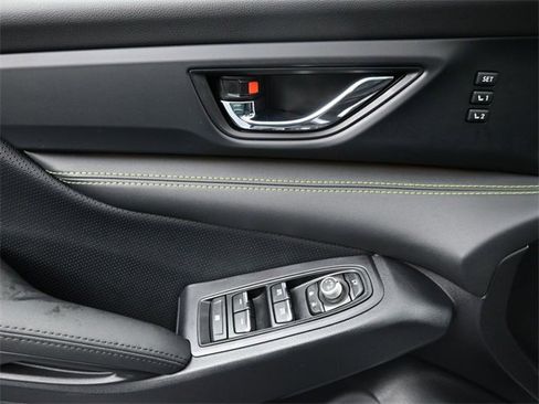 Used 2025 Subaru Ascent Bronze Edition image 13