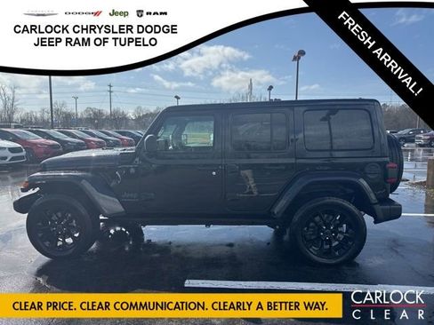 Used 2025 Jeep Wrangler Sahara w/ Safety Group image 10