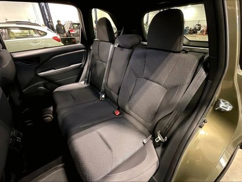 Used 2025 Subaru Forester Premium image 26